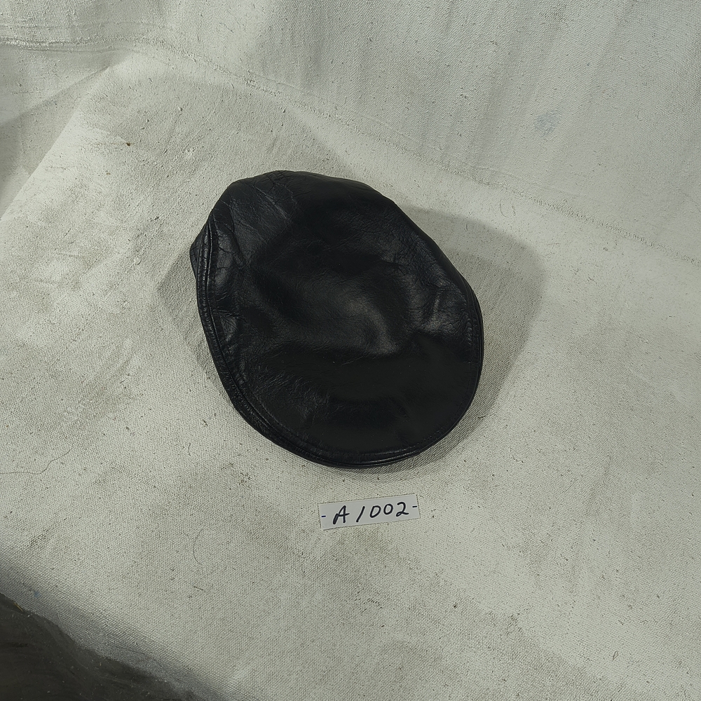 Source Unknown Black Leather Cap